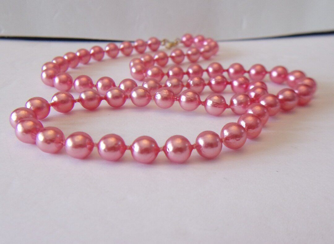 Vintage Pink Pearl Beaded Necklace Costume Jewelry Fashion Accessories