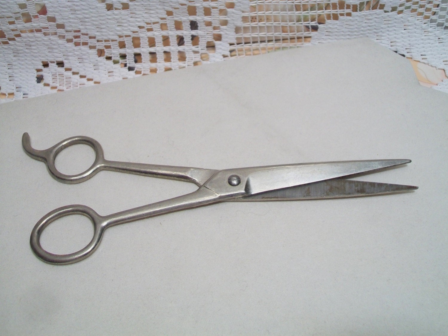 Best Vintage-Style Scissors for Cutting and Trimming –