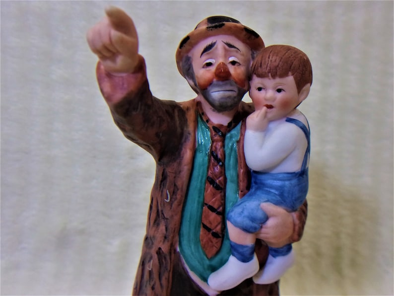 Emmett Kelly Clown Figurine Circus Collection Holding Child Pointing Signed Vintage 1989 Collectible Home Decor