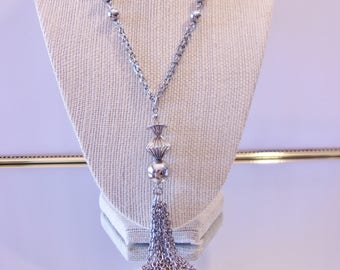 Collana con nappa con perline vintage, catena, gioielli, accessori moda, regalo per lei www.etsy.com/shop/ALEXLITTLETHINGS