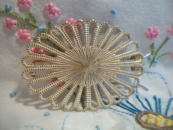 Vintage Oval Metal Hair Barrette Scalloped Gold T… - image 1