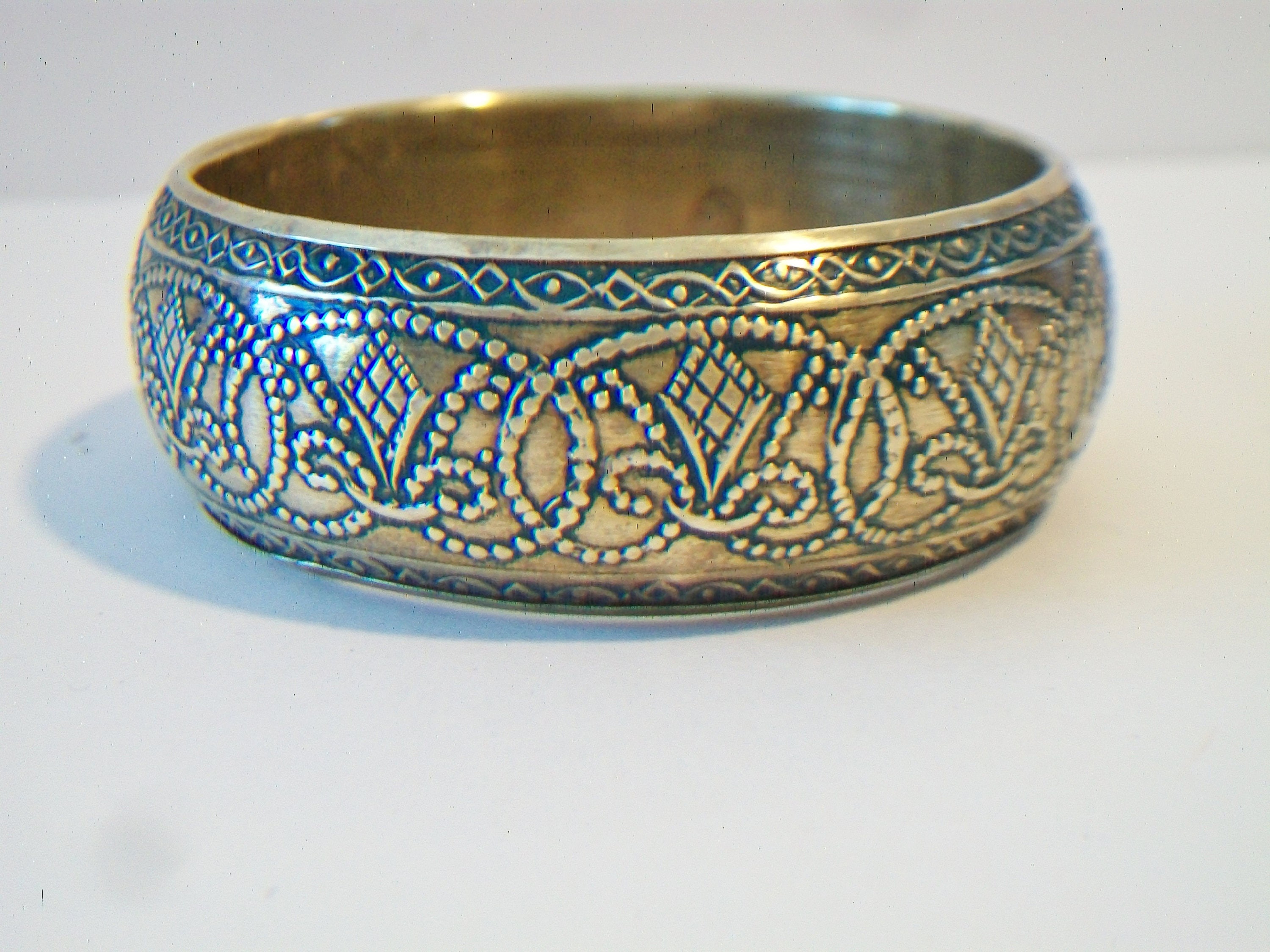 Vintage Beautiful Brass Bangle Bracelet Green Enamel Chunky Boho