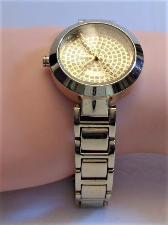 DKNY Women's NY8892 Sasha Gold-Tone Stainless Steel Wrist Watch For Her Mom  -  Portugal