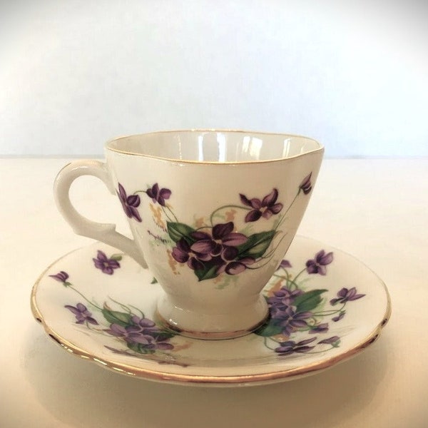 Vintage Windsor Bone China Teacup and Saucer Made in England 735/52 Purple Flowers Small Cup Gift for Her for Wife alexlittlethings.etsy.com