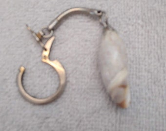 Vintage Natural Seashell Keychain Hand Made 1970's www.etsy.com/shop/ALEXLITTLETHINGS