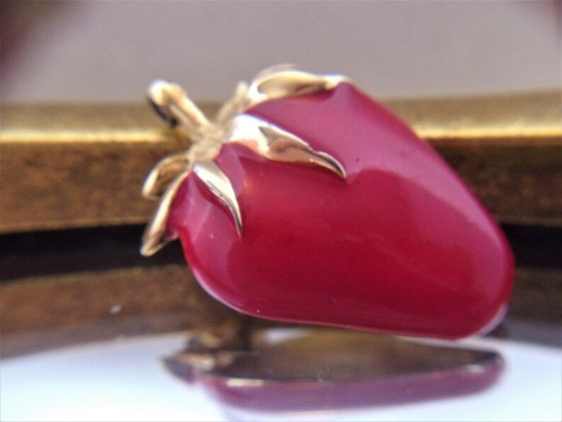 Red Strawberry Pendant Vintage Fruit Jewelry Fashion Etsy