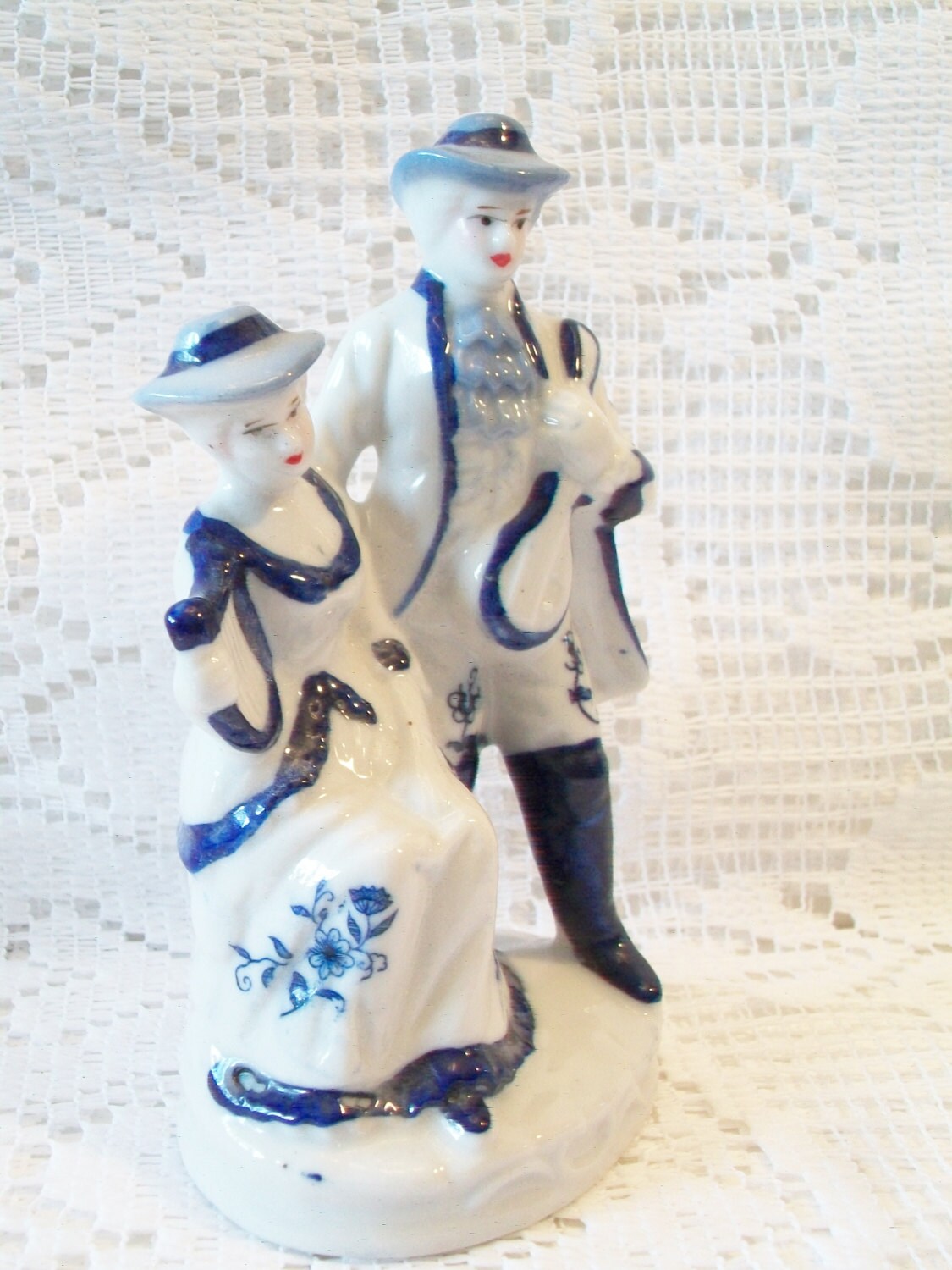 Vintage Blue White Colonial Couple Figurine Victorian Courting Home Decor