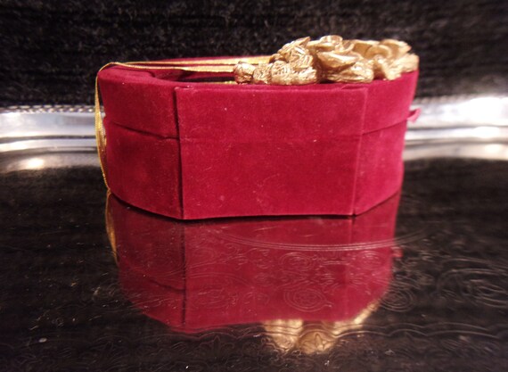 Red Velvet Jewelry Trinket Box Vintage Romantic R… - image 5