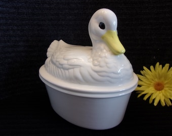 Duck Covered Dish Vintage Kitchen Retro Country Farmhouse Home Decor alexlittlethings.etsy.com