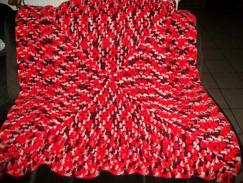 Vintage Red Crochet Blanket Retro Afghan Valentine/'s Day Christmas Home Decor Accents HandMade