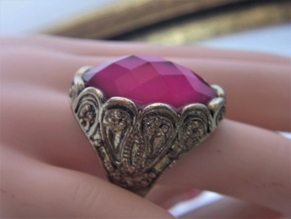 Vintage Hot Pink Statement Ring Size 7.25 Acrylic… - image 2