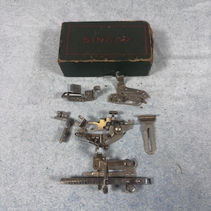 Vintage Singer Sewing Machine Attachments Metal Parts Original Green Box USA