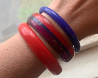 Fun Vintage Set Of Three Lucite Plastic Bangle Bracelets