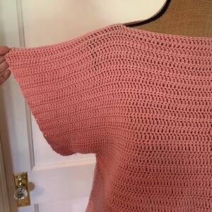 Beautiful Vintage Hand Knit Short Sleeve Pink Sweater image 4