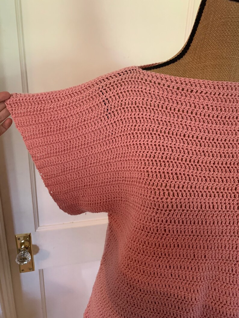 Beautiful Vintage Hand Knit Short Sleeve Pink Sweater image 4