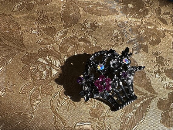 Adorable Vintage Trio Of Flower Brooches Two Silv… - image 3