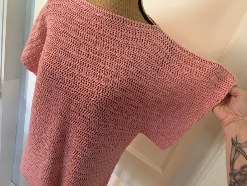 Beautiful Vintage Hand Knit Short Sleeve Pink Sweater image 3