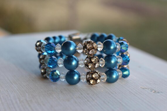 Stunning Vintage 1950's Triple Strand Crystal And