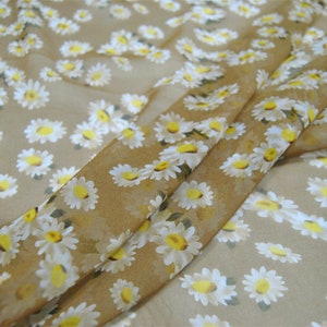 Daisy Chrysanthemum Stampa floreale 100% tessuto di pura seta Crepe Georgette Tessuto per l'estate Larghezza 53 pollici