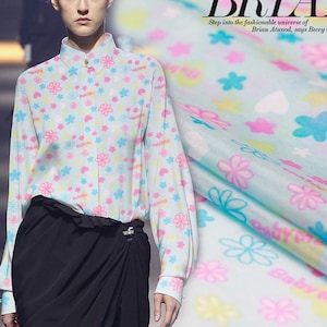 Hellblau Seide Baumwolle Mischung Stoff mit Kleine Blumenmuster