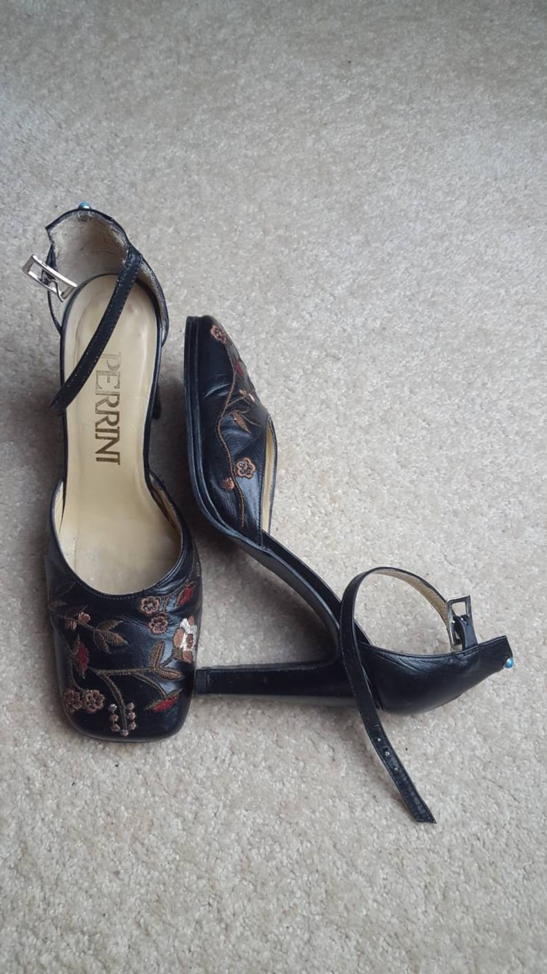 Beautiful Retro Anklestrap Heels