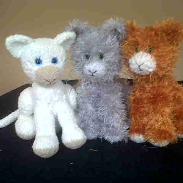 Kittie Cat PDF knitting pattern pdf knitting pattern download - knitted flat - written in ENGLISH