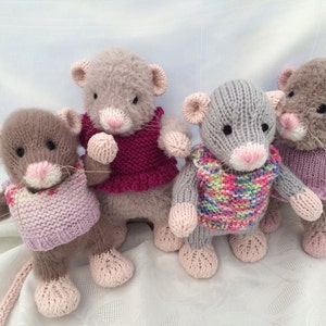 Little Rattie PDF knitting pattern Download knitted flat written in ENGLISH image 2