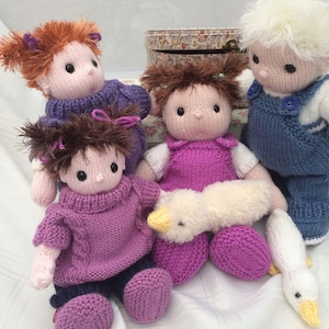 Pocket Poppet PDF knitting pattern Download - knitted flat - written in ENGLISH