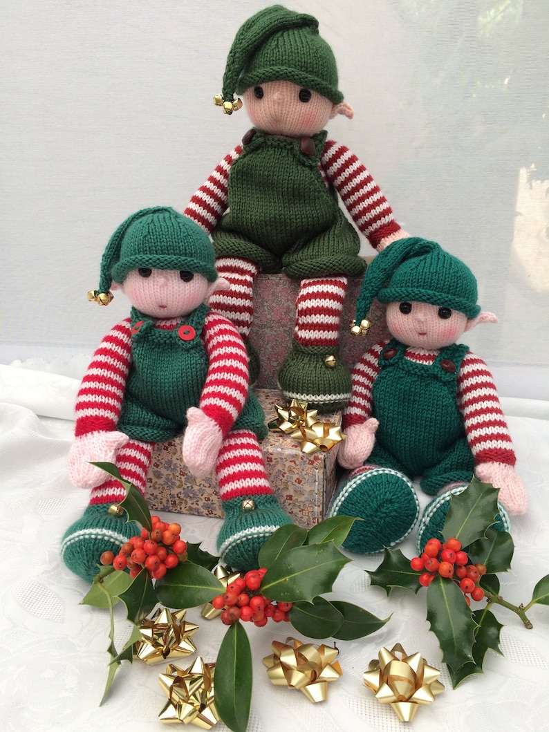 christmas elf knitting pattern that is knitted flat