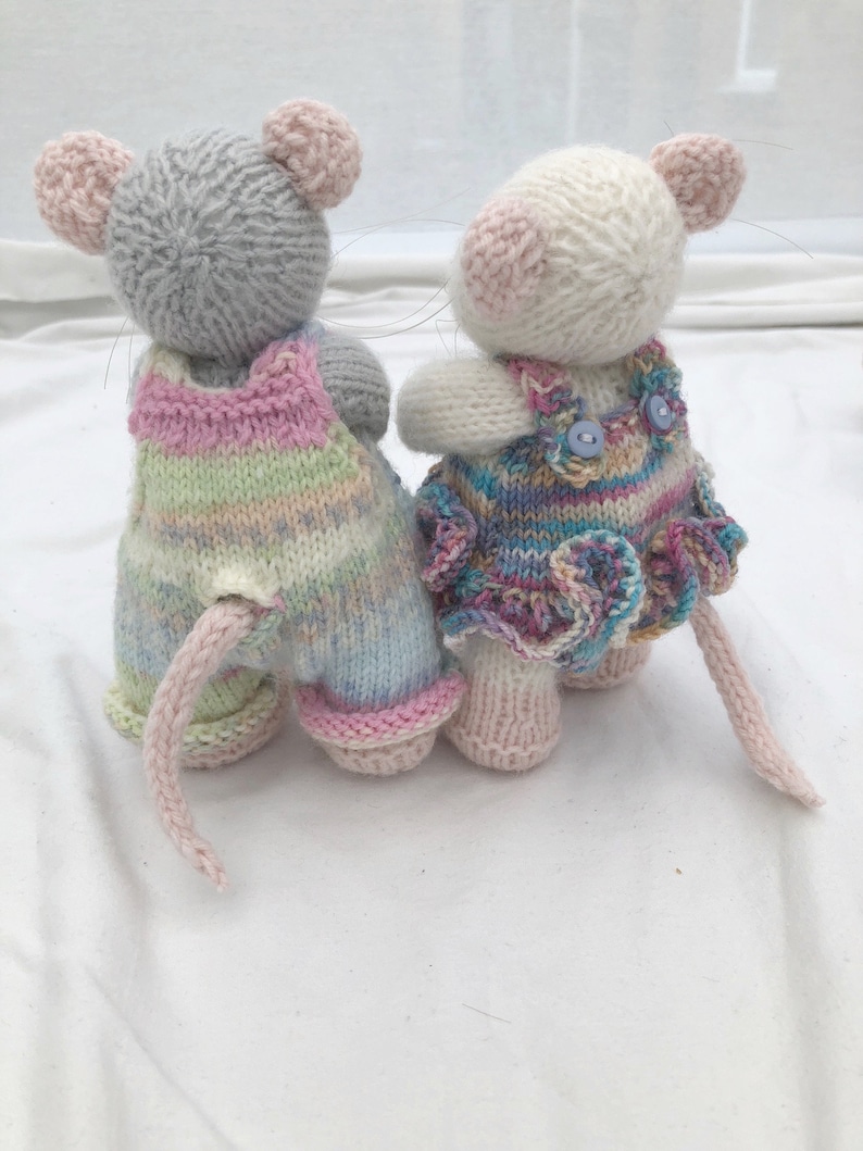 Mulberry Mouse PDF knitting pattern Download knitted flat written in ENGLISH image 7