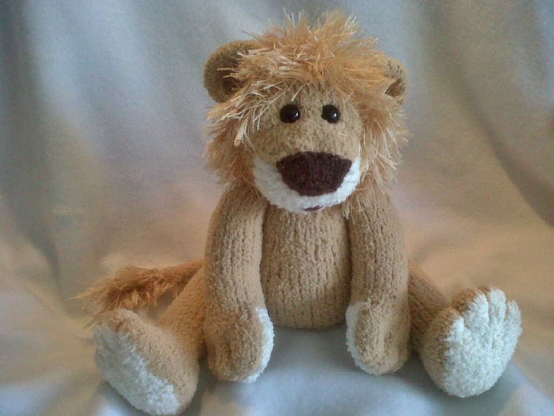 Lester the Lion PDF knitting pattern download knitted flat written in ENGLISH image 5