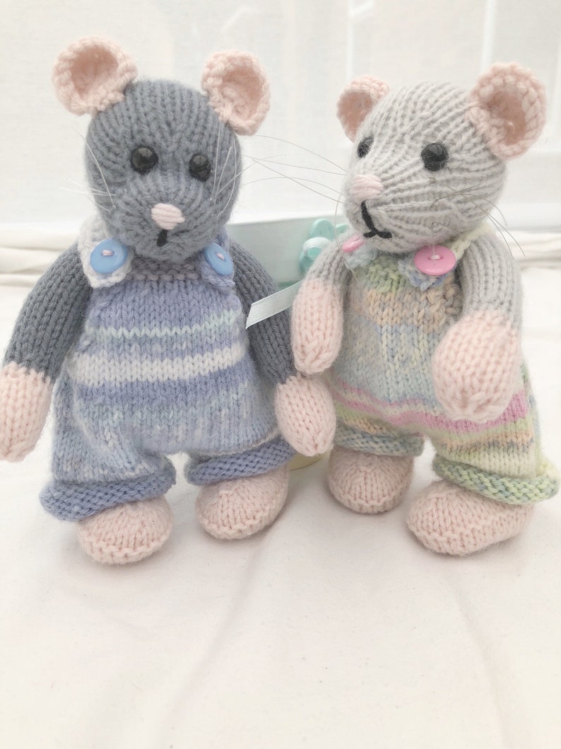 Mulberry Mouse PDF knitting pattern Download knitted flat written in ENGLISH image 9