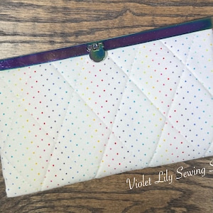 Cartera de mano grande con lunares de arcoíris