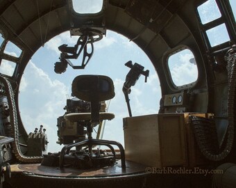 Ansicht von einem WWII B-17 flying Fortress Nase - Krieg Memorabilia - Vintage militärische Bilder - 16 x 20 Fotografie Druck - Flugzeug