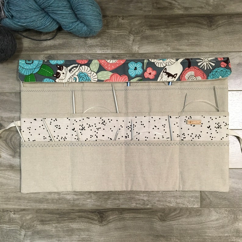 Circular knitting needle organizer needle holder needle storage