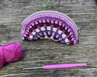 Crocheted pouch / makeup bag / notions pouch / handmade