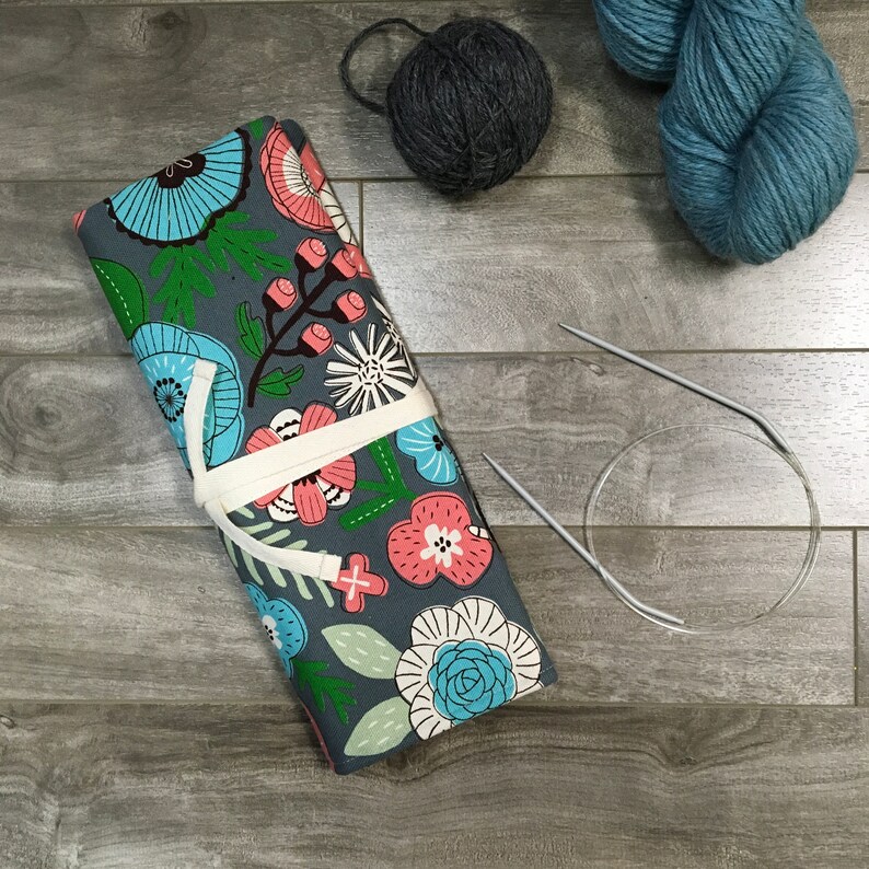 Circular knitting needle organizer needle holder needle storage