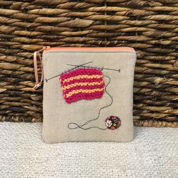 Small pouch for knitting accessories / coin purse / freehand machine embroidery