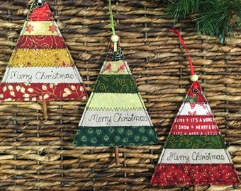 Christmas ornament / Merry Christmas / Tree / Raw edge appliqué  /linen/