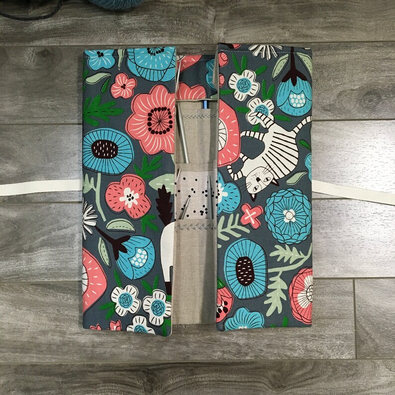 Circular knitting needle organizer needle holder needle storage