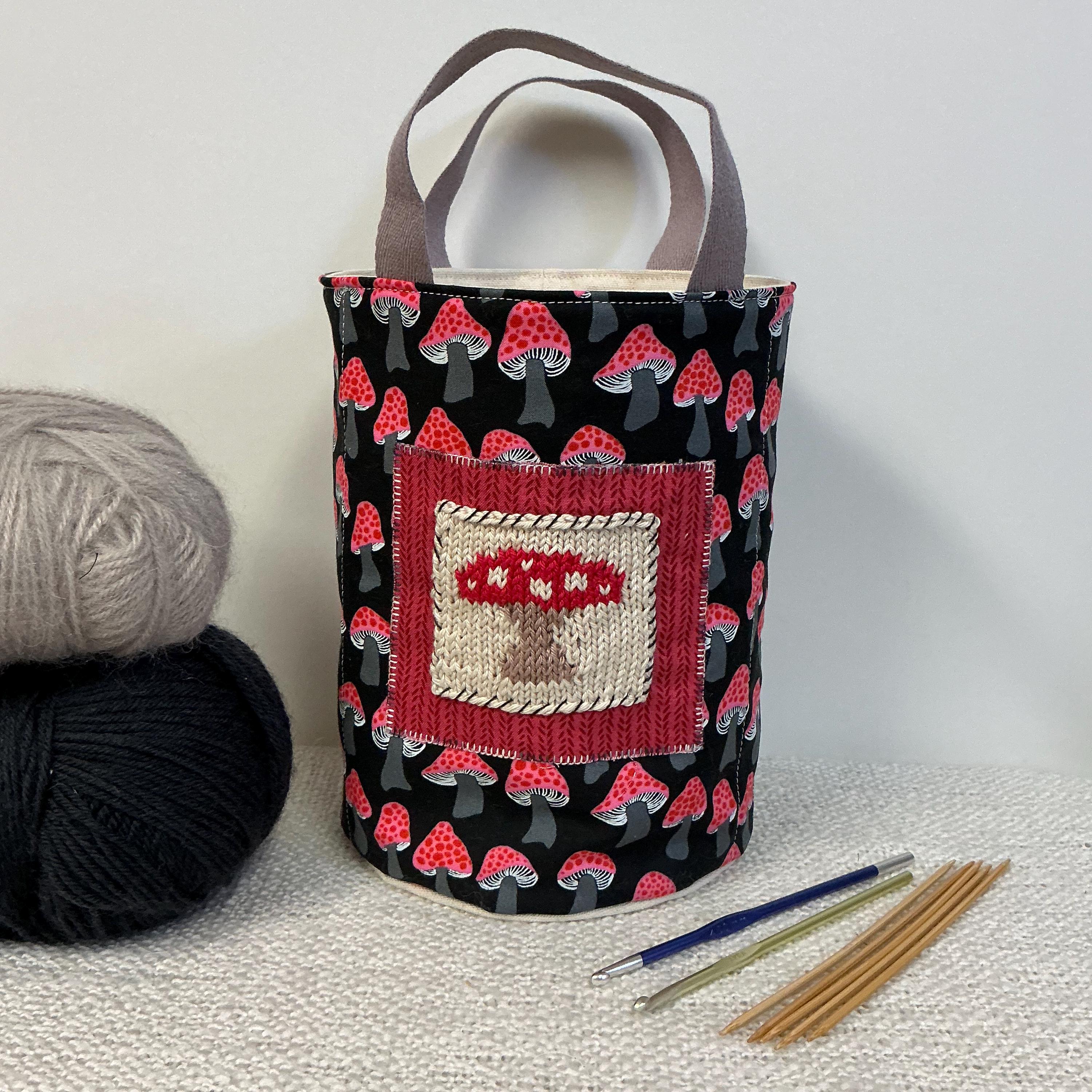 Owl bucket bag with handles / small size / knitting or crochet