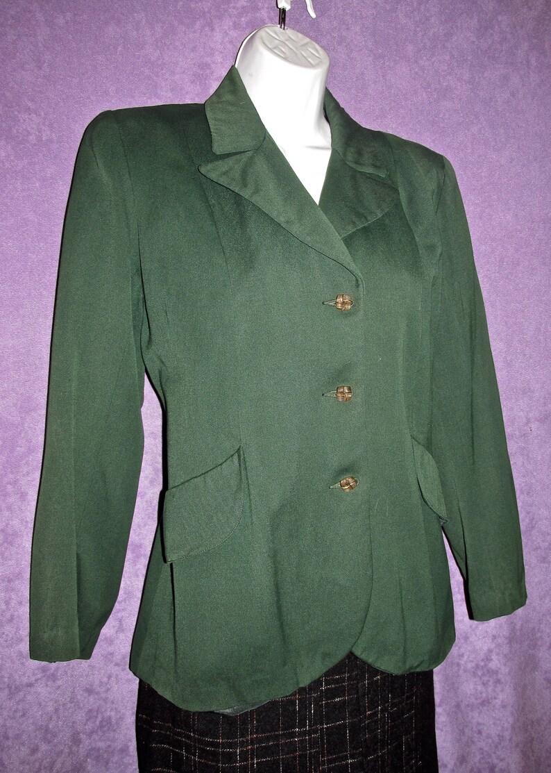 1940s Classic Green Gabardine Vintage Jacket by Zim 30s 50s Old Hollywood WWII Blazer New Look Nipped Waist 30/'s Free Domestic Shipping