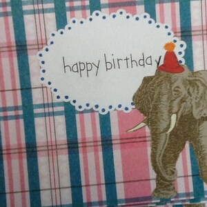 Cartão De Notas Feliz Aniversário Elefante em Xadrez