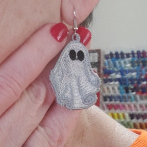 FSL Halloween Ghost Earrings and 4x4 FSL Ghost - Embroidery Design