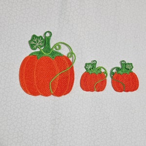 FSL Fall Pumpkin with vine and leaf Earrings and Gift Tag/Pendant/Ornament - Machine Embroidery Design