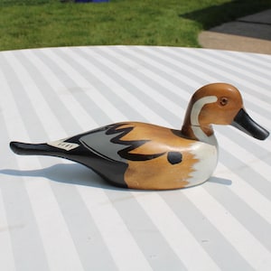 Hand Carved and Hand Painted Wooden Figurine Pin Tail Duck - Miniature  Collectible Decoy Duck Figurine