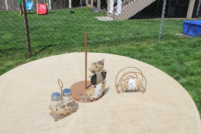 Kitchen Set Napkin Holder Paper Towel Holder and Salt /& Pepper Shakers in a Pig Design