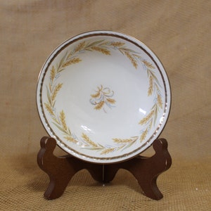 Fruit or Dessert Bowl by Homer Laughlin Eggshell Georgian in the Kingston Pattern - Small Gold Wheat Plate