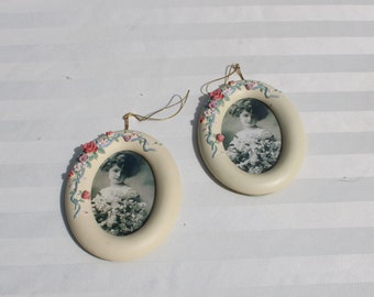 Pair of Small Ivory with Pink Flowers Picture Frame - Holds  2 x 2 3/4  Photo - Shabby Chic Resin Rose Oval Wall Frames with Victorian Lady