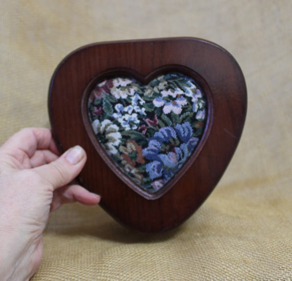 Small Heart Shaped Wooden Jewelry Box with Tapest… - image 4